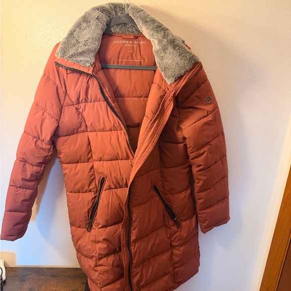Andrew Marc Light Salmon Puffer Jacket with Faux Fur Trim - Picture 2 of 7